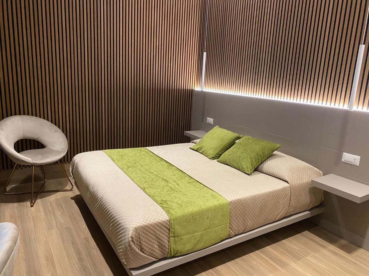 Th Luxury Central カターニア エクステリア 写真